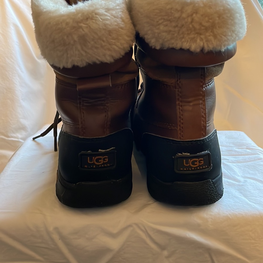 Ugg Adirondack Boot - image 3